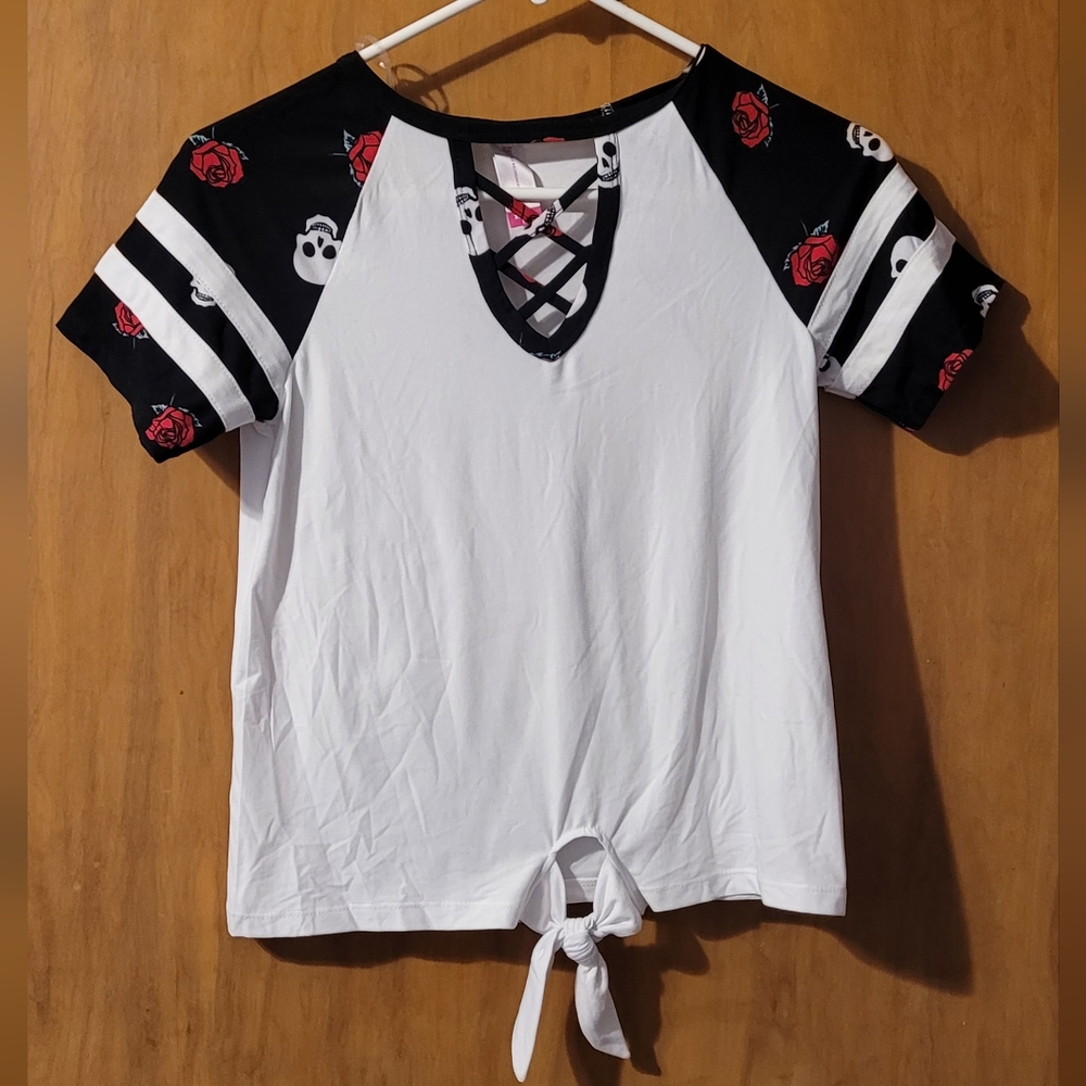 NOBO Extra Small skull and rose top